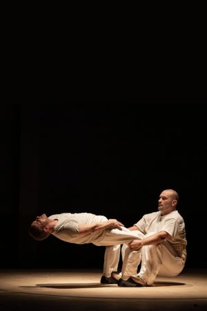 COMPAÑÍA DE CIRCO EIA: "SECRETS"